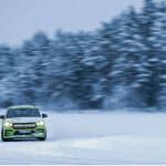 skoda-enyaq-rs-sets-two-guinness-records (5)