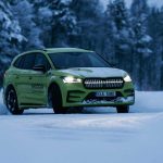 skoda-enyaq-rs-sets-two-guinness-records (6)