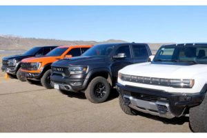 super-truck-drag-race—ford-raptor-r-vs-ram-trx-v