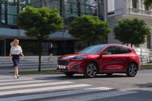 thumbnail_Ford Kuga (1)