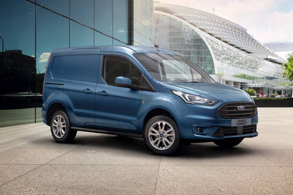 https://autogreeknews.gr/wp-content/uploads/2023/02/thumbnail_Ford-Transit-Connect-1.jpg
