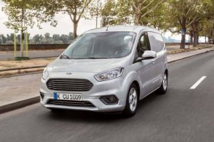 thumbnail_Ford Transit Courier (1)
