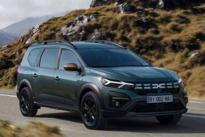2023-dacia-jogger-extreme-with-sleep-pack (9)