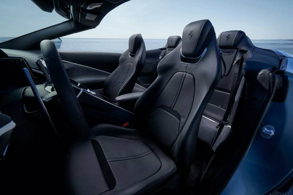 https://autogreeknews.gr/wp-content/uploads/2023/03/2024-Ferrari-Roma-Spider-10.jpg