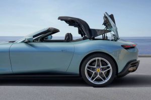 2024-Ferrari-Roma-Spider-13