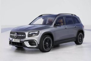 2024-Mercedes-GLA-GLB-25-2048×1366