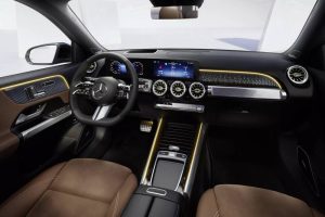 2024-Mercedes-GLA-GLB-28-2048×1366