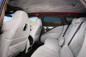 BMW-XM-Interior-Photos-2-2048×1365