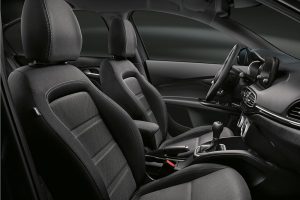 Fiat-Tipo-interior-front
