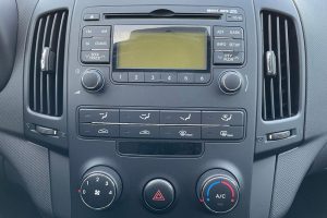 Hyundai-i30-2011-(4)