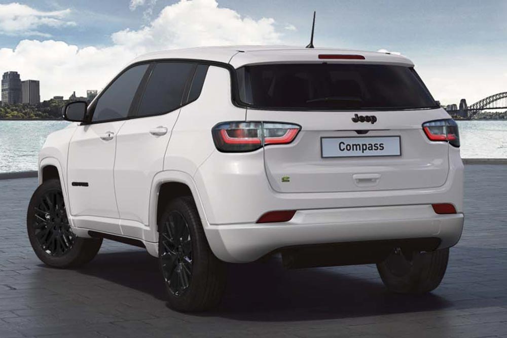 https://autogreeknews.gr/wp-content/uploads/2023/03/Jeep-Compass-High-Altitude-3.jpg