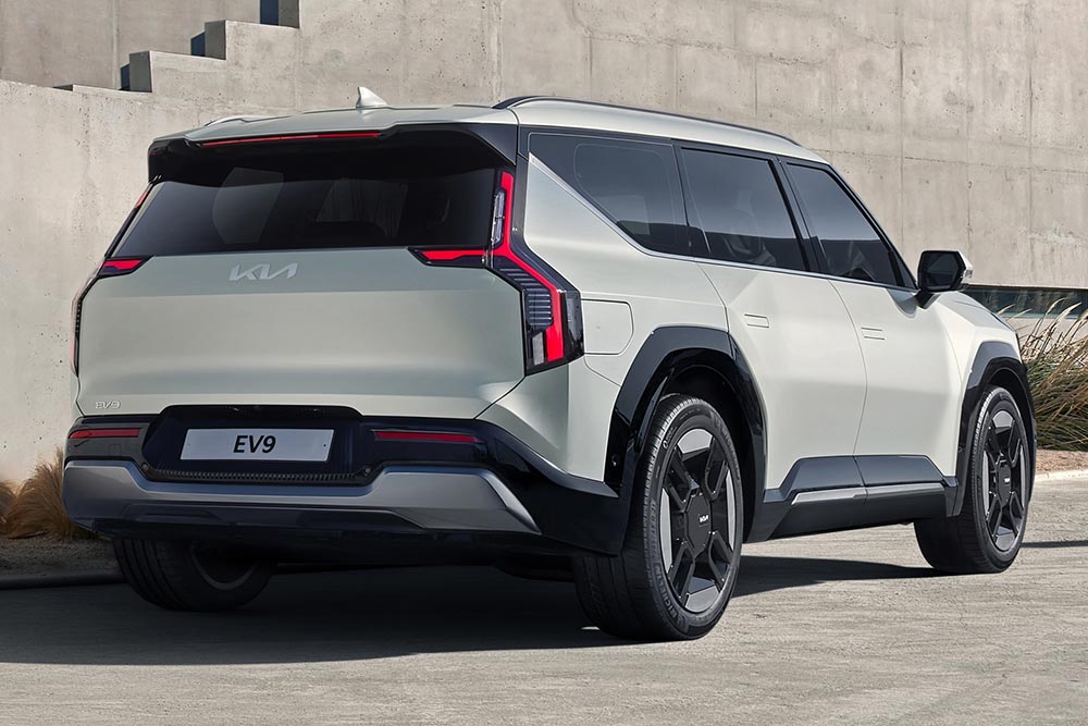 https://autogreeknews.gr/wp-content/uploads/2023/03/Kia-EV9-14.jpg