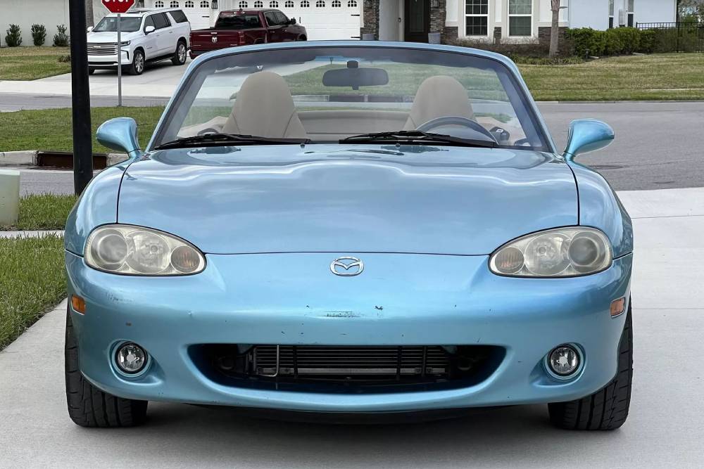 https://autogreeknews.gr/wp-content/uploads/2023/03/LS-Swapped-2000-Mazda-Miata-11.jpg