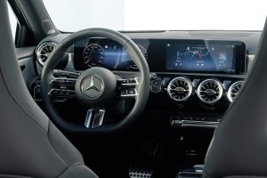 Mercedes-A-Class-2023-tablo