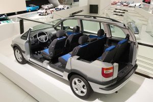 Opel-Zafira-1st-gen-(1)