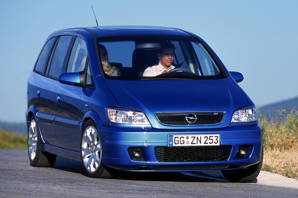 https://autogreeknews.gr/wp-content/uploads/2023/03/Opel-Zafira-1st-gen-2.jpg
