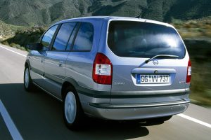 Opel-Zafira-1st-gen-(3)