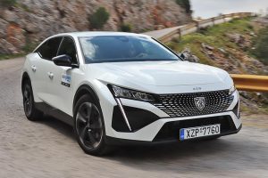 Peugeot 408 1.2 PureTech 130 (1)