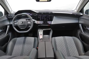 Peugeot 408 1.2 PureTech 130 (26)