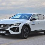 Peugeot 408 1.2 PureTech 130 (41)