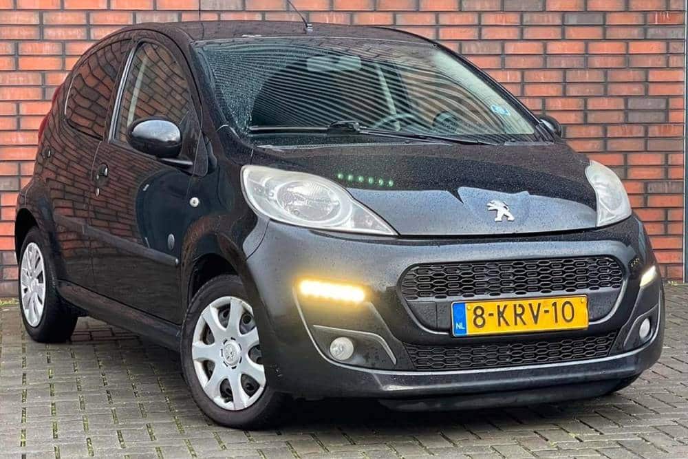 https://autogreeknews.gr/wp-content/uploads/2023/03/Peugeot_107_2013_for_sale-01-1.jpg