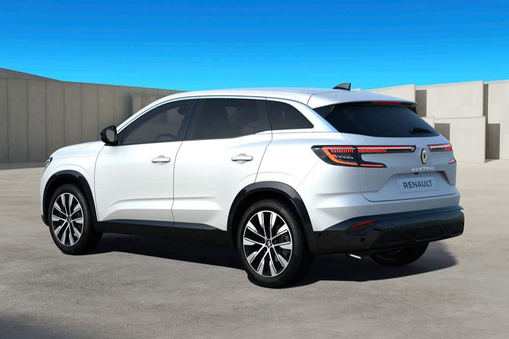 https://autogreeknews.gr/wp-content/uploads/2023/03/Renault-Austral-white-rear.jpg