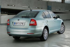 Skoda-Octavia-2009-(4)