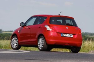 Suzuki-Swift-2011-(7)