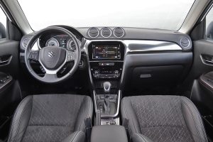 Suzuki-Vitara-Stong-Hybrid-esoteriko-(1)