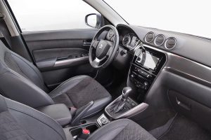 Suzuki-Vitara-Stong-Hybrid-esoteriko-(15)