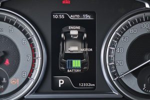 Suzuki-Vitara-Stong-Hybrid-esoteriko-(5)