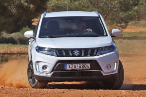 Suzuki-Vitara-Strong-Hybrid-(17)