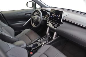 Toyota-Corolla-Cross-2.0-Hybrid-(13)