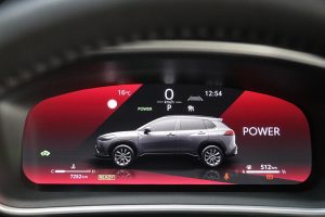 Toyota-Corolla-Cross-2.0-Hybrid-(22)