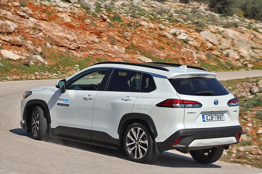 https://autogreeknews.gr/wp-content/uploads/2023/03/Toyota-Corolla-Cross-2.0-Hybrid-4.jpg