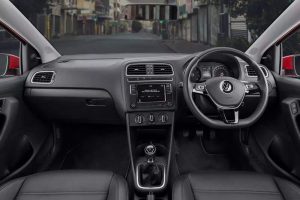 VW-Polo-Vivo-interior