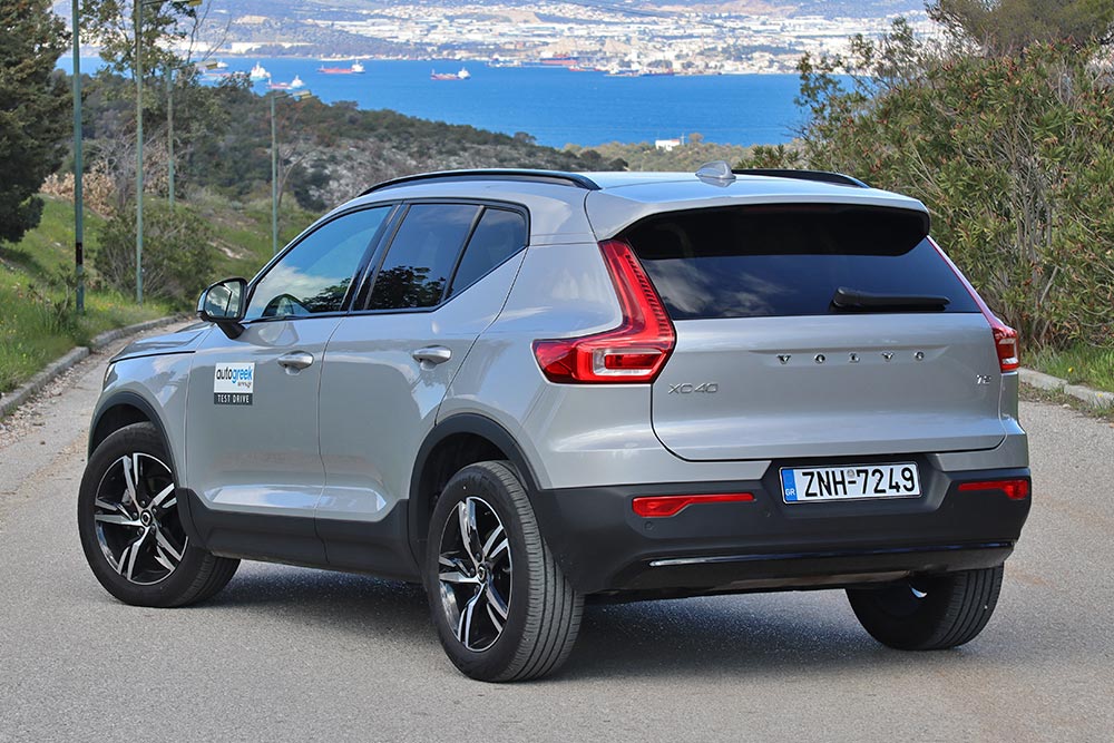 https://autogreeknews.gr/wp-content/uploads/2023/03/Volvo-XC40-T2-5.jpg