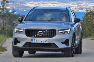 Volvo-XC40-strofi