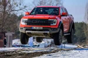 dealer flips ford ranger raptor