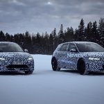 hyundai-ioniq-5-n-winter-test-drive-teaser-couple-02