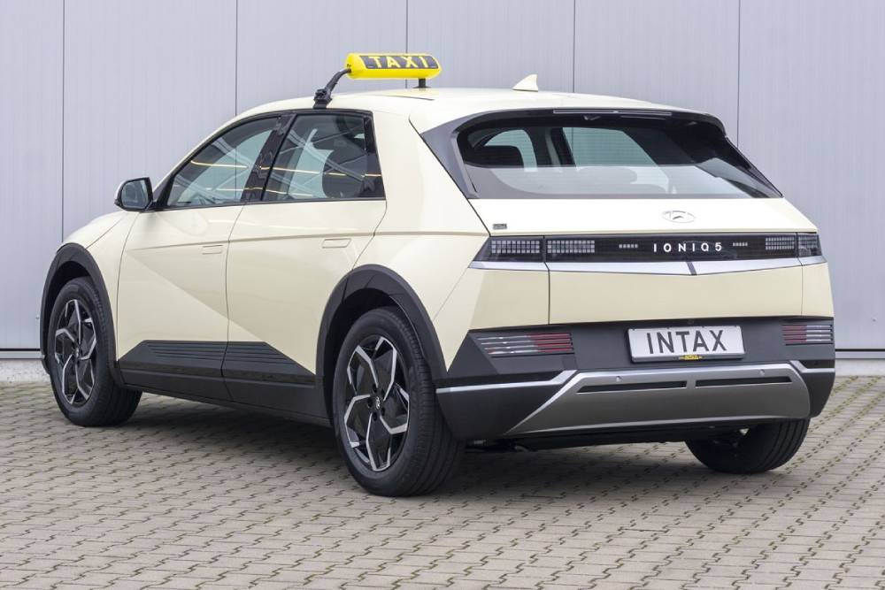 https://autogreeknews.gr/wp-content/uploads/2023/03/hyundai-ioniq-5-taxi-germany-02.jpg