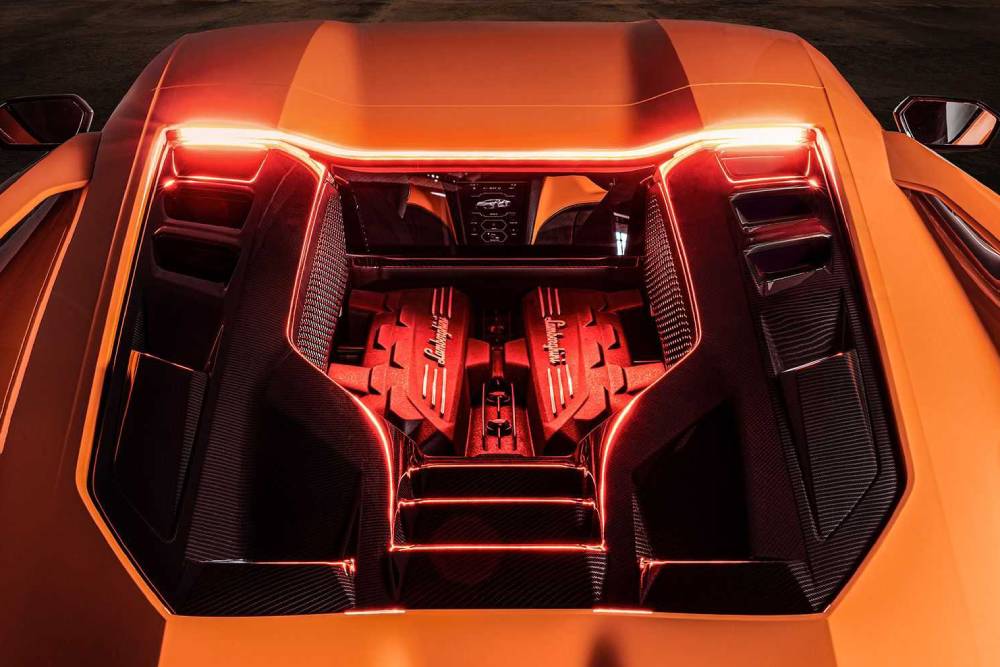 https://autogreeknews.gr/wp-content/uploads/2023/03/lamborghini-revuelto-foto-2023-8.jpg