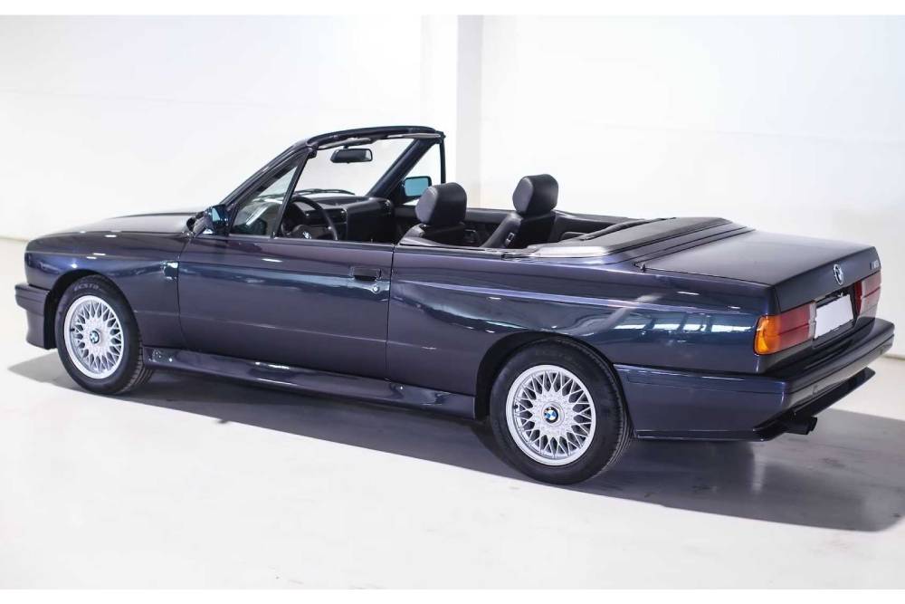 https://autogreeknews.gr/wp-content/uploads/2023/03/rare-1989-bmw-m3-convertible-fetches-over-101-000-1.jpg