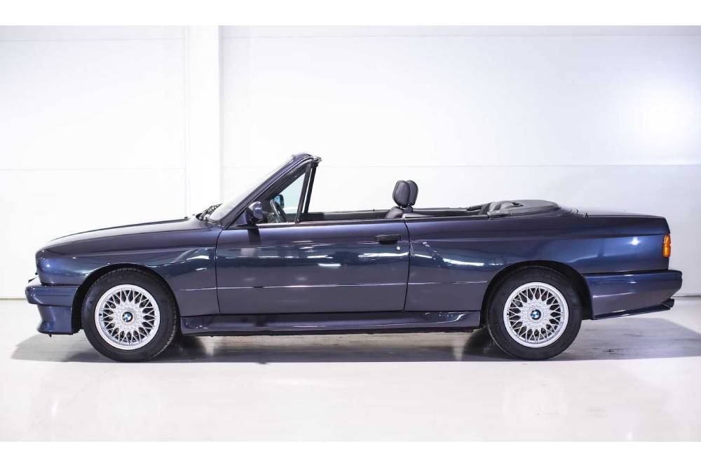 https://autogreeknews.gr/wp-content/uploads/2023/03/rare-1989-bmw-m3-convertible-fetches-over-101-000-4.jpg