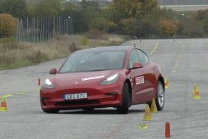 tesla-model-3-standard-range-moose-test-source-tek