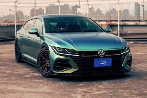 vw-arteon-r-shooting-brake-resting-on-aerodisc-20s (2)