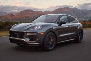 2024-Porsche-Cayenne-04