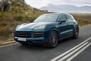 2024-Porsche-Cayenne-19