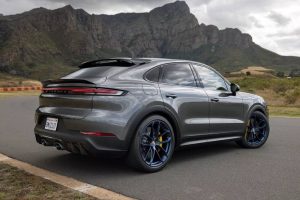 2024-Porsche-Cayenne-31