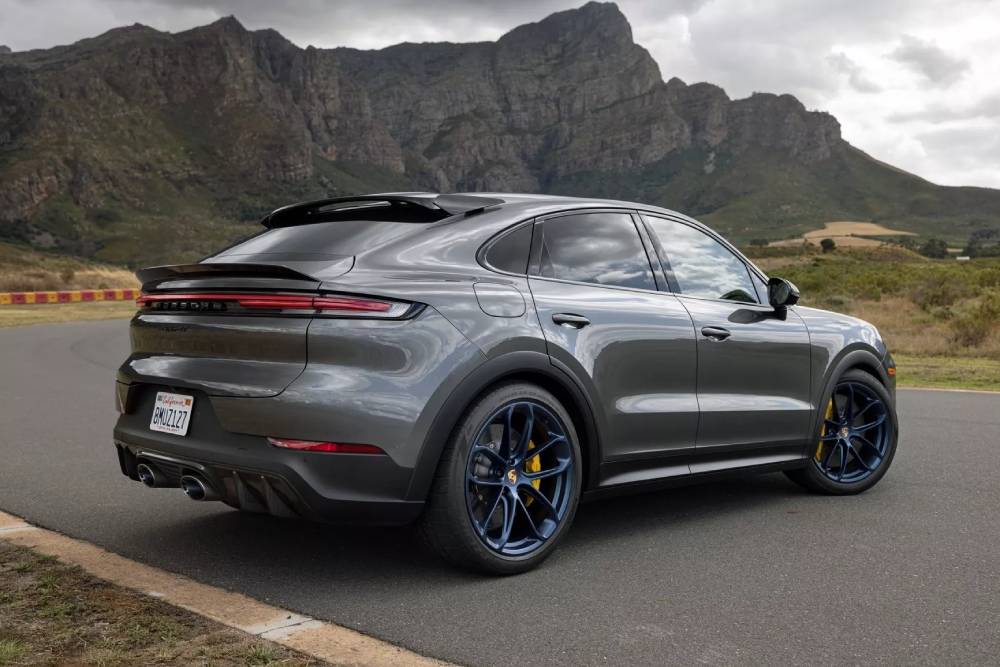 https://autogreeknews.gr/wp-content/uploads/2023/04/2024-Porsche-Cayenne-31.jpg